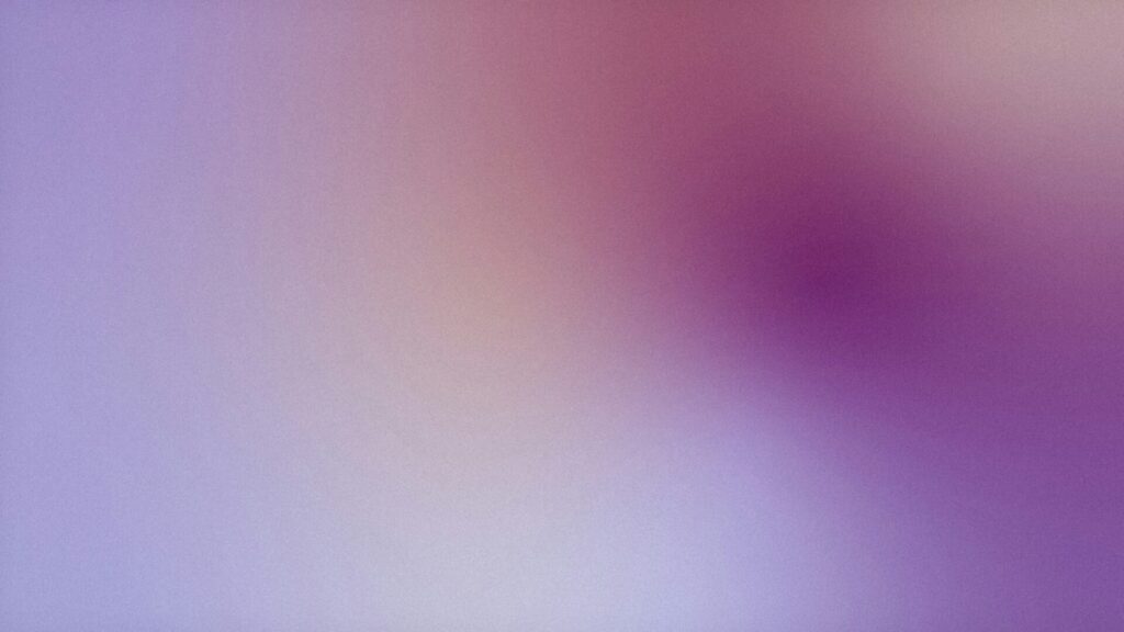Weiche Farbverläufe in Lila- und Violetttönen, die eine sanfte, beruhigende Atmosphäre schaffen. Ideal für Hintergründe oder kreative Projekte.